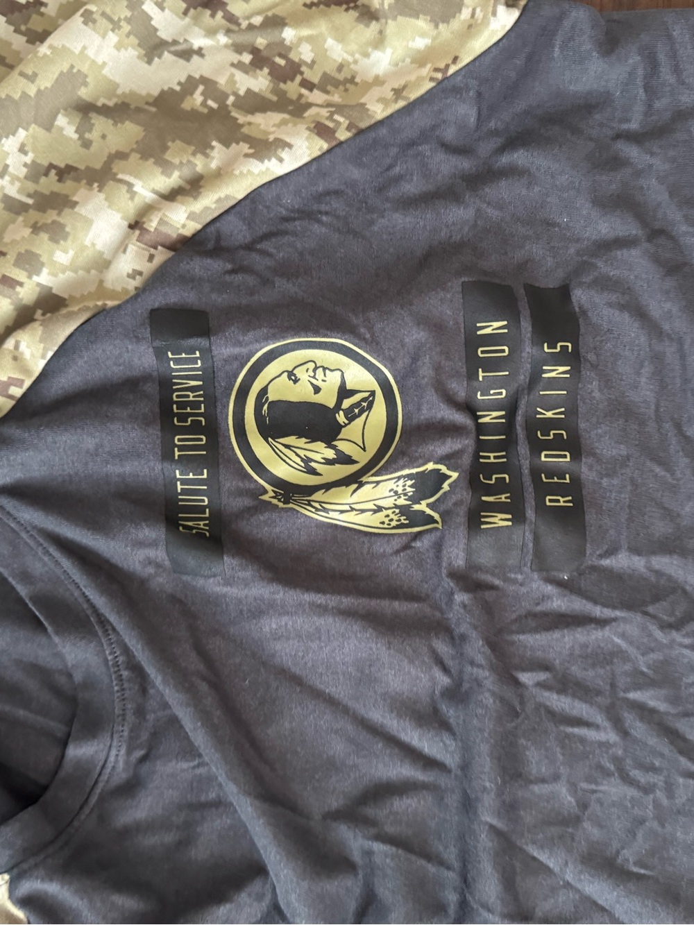 Redskins Salute to Service T-shirt xl - Picture 2 of 4